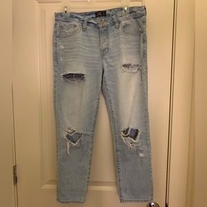 Women slim boyfriends style jeans. Good condition. Size 27/4, Abercrombie &Fitch